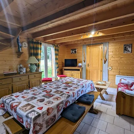 En Bois Avec Jardin, Proche Et Randonnee, Equipe Pour 8 Pers. A Vagney, Vosges - Fr-1-589-283 *