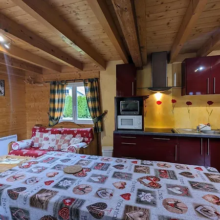 En Bois Avec Jardin, Proche Et Randonnee, Equipe Pour 8 Pers. A Vagney, Vosges - Fr-1-589-283