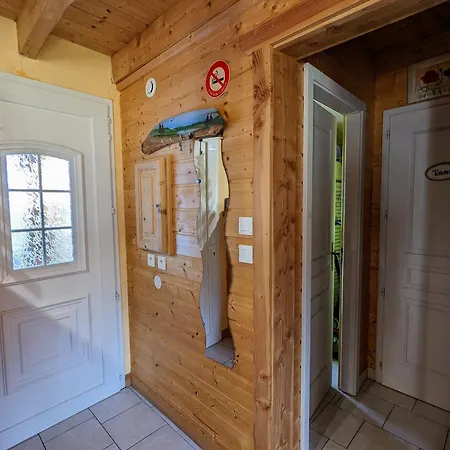 En Bois Avec Jardin, Proche Et Randonnée, équipé Pour 8 Pers. à Vagney, Vosges - Fr-1-589-283 *