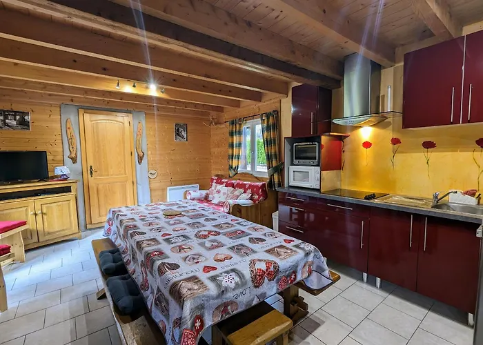 En Bois Avec Jardin, Proche Et Randonnee, Equipe Pour 8 Pers. A Vagney, Vosges - Fr-1-589-283