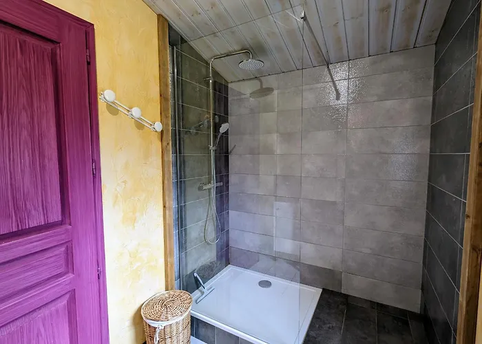 En Bois Avec Jardin, Proche Et Randonnee, Equipe Pour 8 Pers. A Vagney, Vosges - Fr-1-589-283