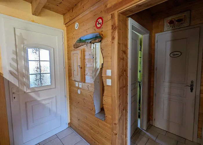 En Bois Avec Jardin, Proche Et Randonnee, Equipe Pour 8 Pers. A Vagney, Vosges - Fr-1-589-283 Vagney